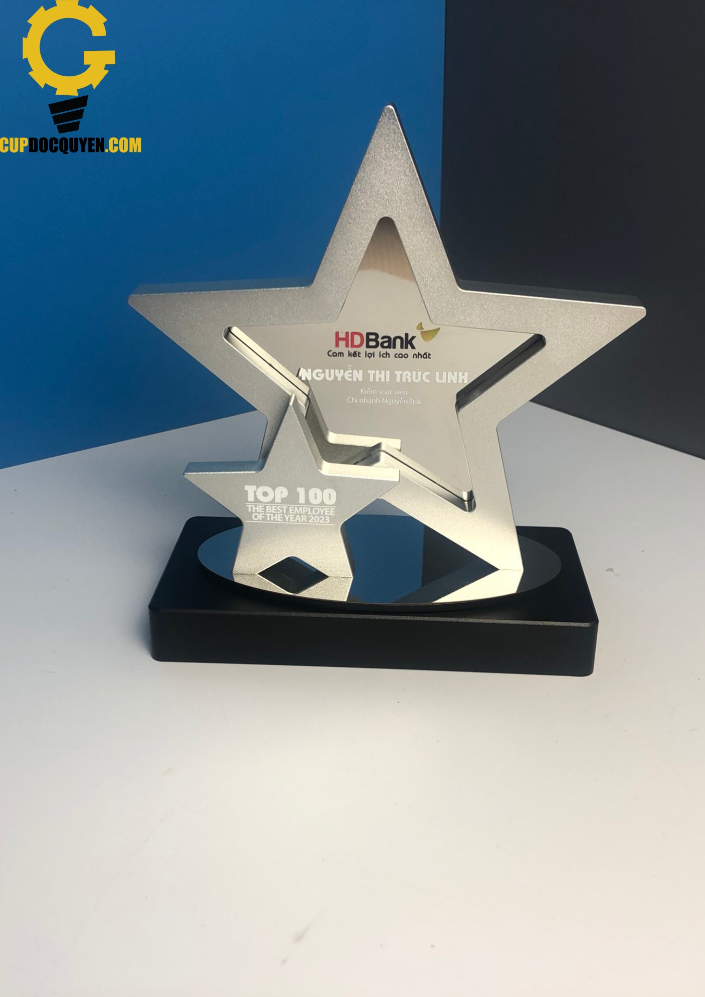 Cúp vinh danh tạo hình ngôi sao