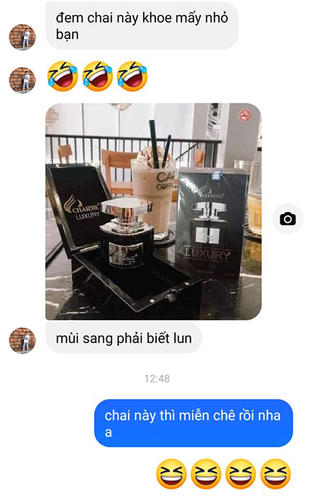 khách hàng review nước hoa charme luxury nam tại quán cafe
