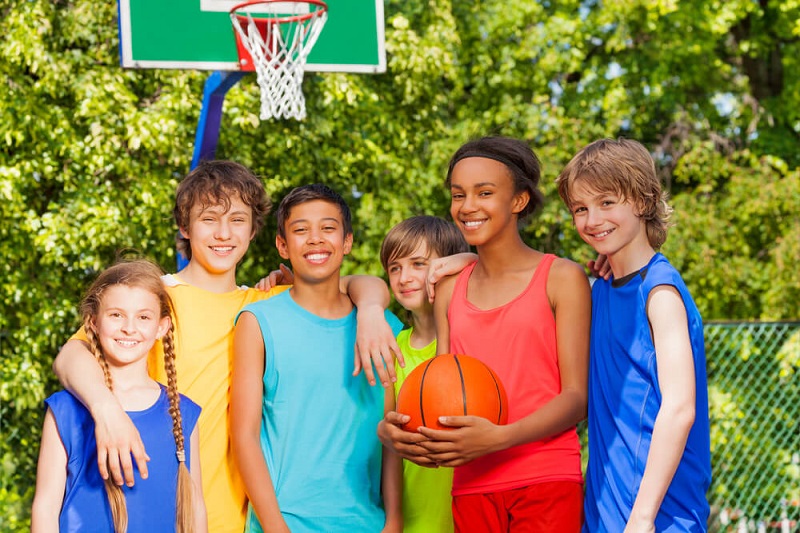 Tập luyện bộ môn bóng rổ có tốt cho trẻ em hay không