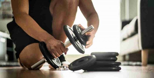 Bí kíp tập tạ tay đúng cách phát triển cơ tay săn chắc nhanh chóng