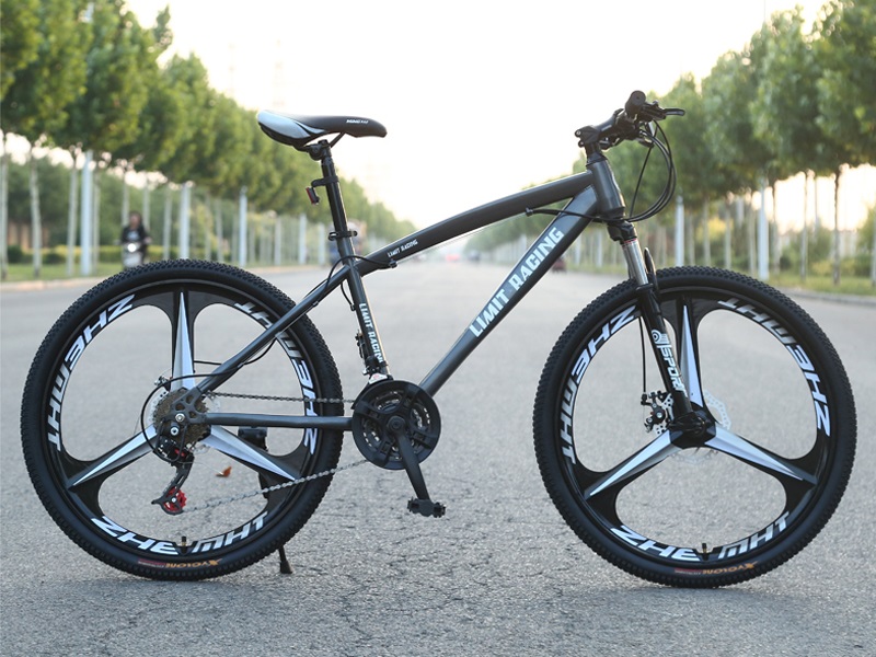 Khung xe đạp thể thao được làm từ cacbon