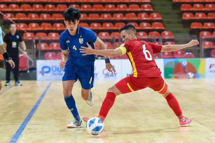 Vị trí hậu vệ trong sân futsal còn gọi là Fixo