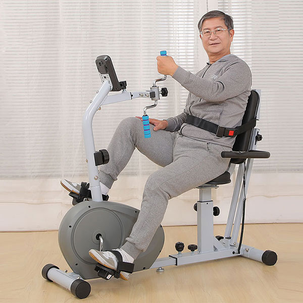 Dụng cụ thể thao rất tốt cho sức khỏe người già