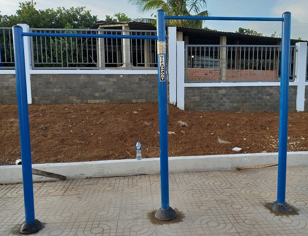 Hình ảnh xà đơn 2 bậc