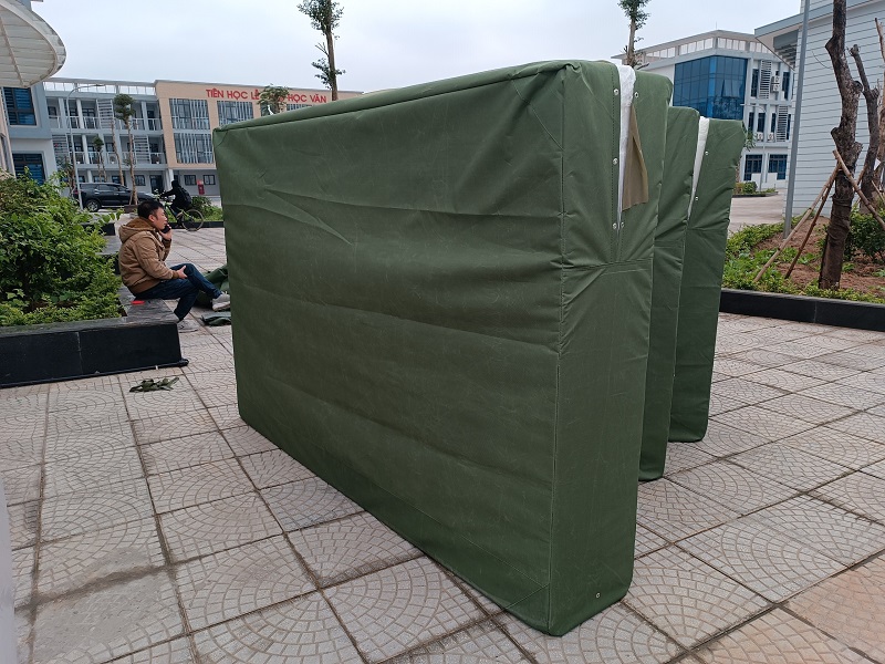 Cung cấp và thi công nệm nhảy cao nhảy xa cho trường THCS Trần Phú