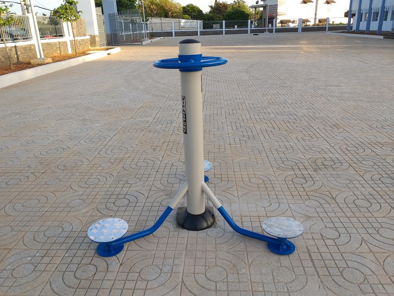 Thiết bị xoay eo ngoài trời