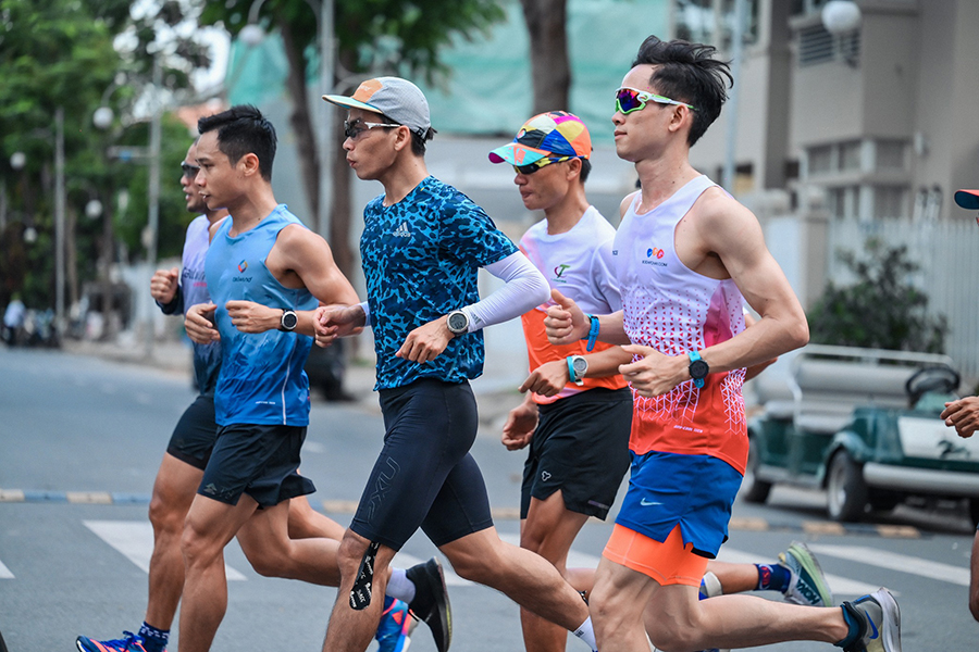 Chạy 100km dưới 8 giờ 30 phút của chàng trai Đà Nẵng