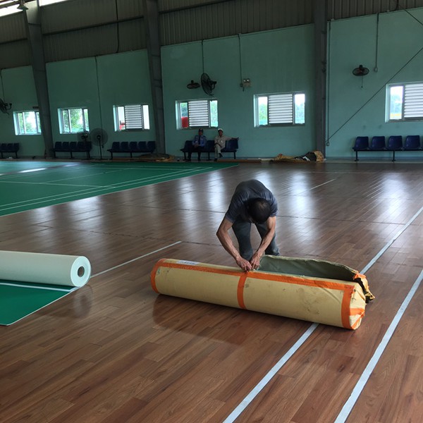 Làm sân cầu lông tại Honda Hà Nam