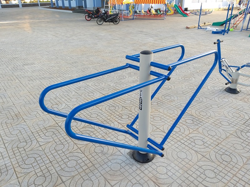 Lắp đặt xà kép chính hãng ngoài trời