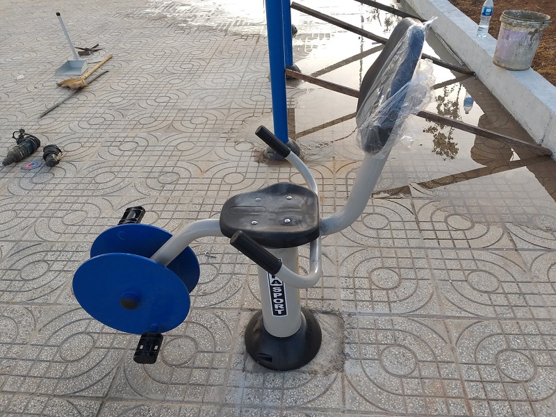 Lắp đặt thi công xe đạp toàn thân ngoài trời