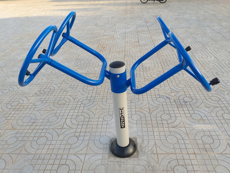 Hình ảnh hoàn thiện thiết bị tập tay vai đôi ngoài trời