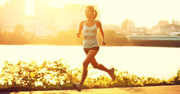 Khi chạy bộ dưới thời tiết nắng nóng