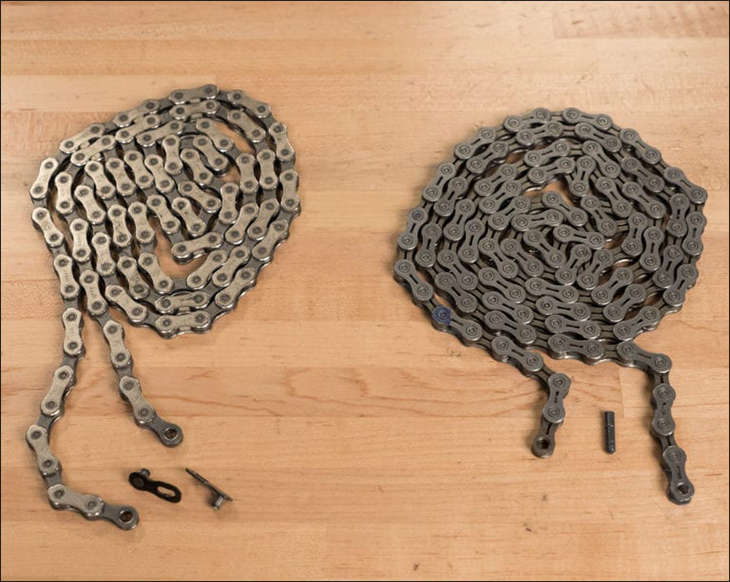 Mắt xích xe bị bám nhiều bụi bẩn và không ăn khớp với bánh răng