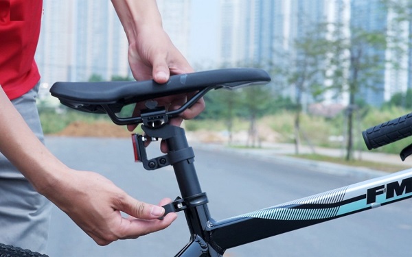Điều chỉnh yên xe phù hợp khi đạp xe