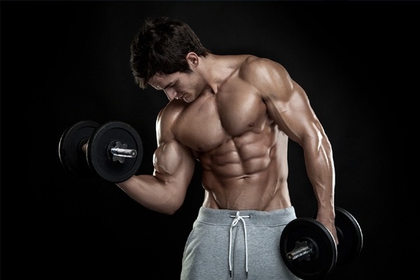 Nâng tạ tay mỗi ngày tốt cho tim mạch
