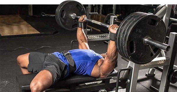 Bài tập đẩy ngực Bench Press