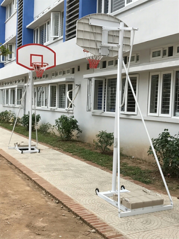 thi công dụng cụ thể thao ngoài trời