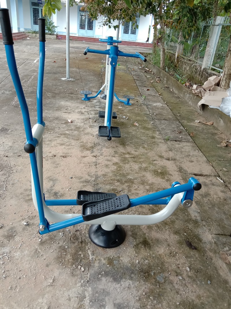 Hình ảnh thi công lắp đặt thiết bị ngoài trời chính hãng