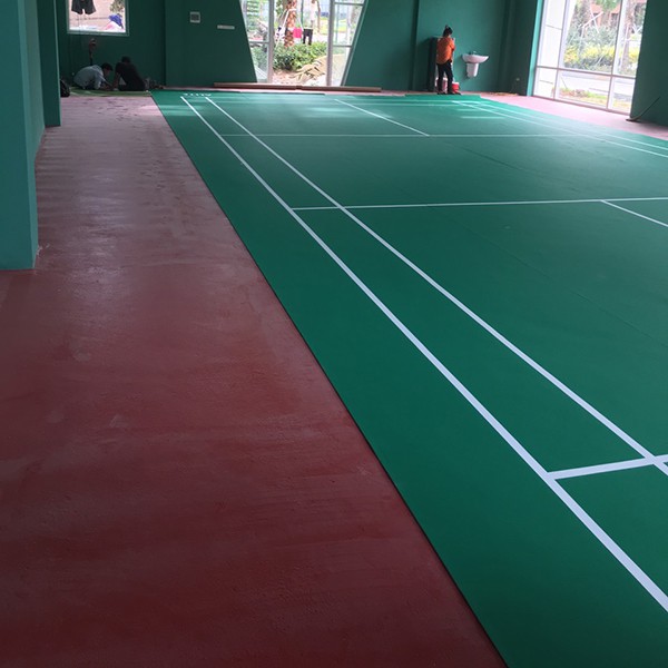 Thi công sân cầu lông tại bệnh viện 108