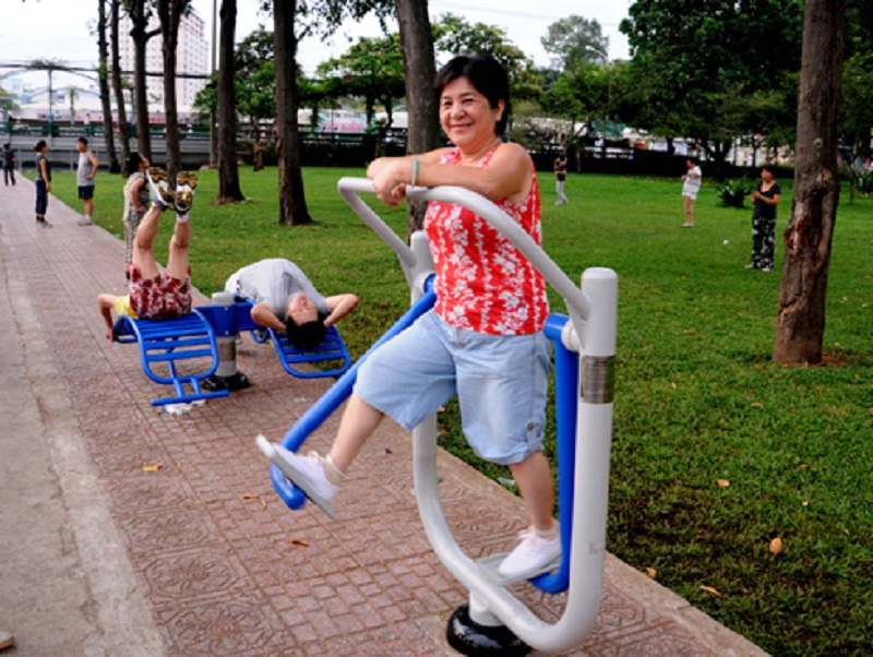 Máy tập chung cư sân vườn