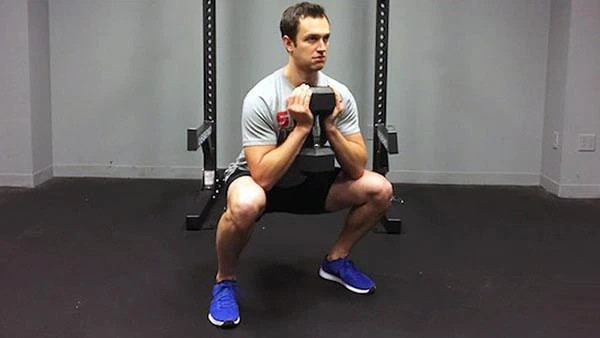 Bài tập Sumo Dumbbell Squat