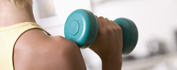 Vì sao nên chọn tạ tay nhựa để tập luyện