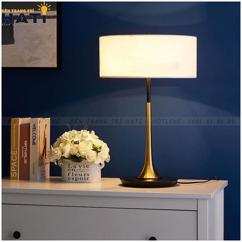 Đèn bàn trang trí