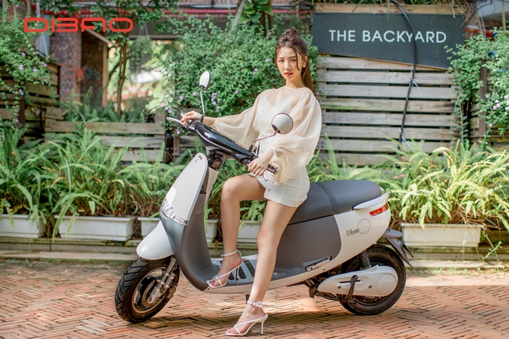 Ắc quy hư sẽ khiến xe máy điện nhanh hết điện