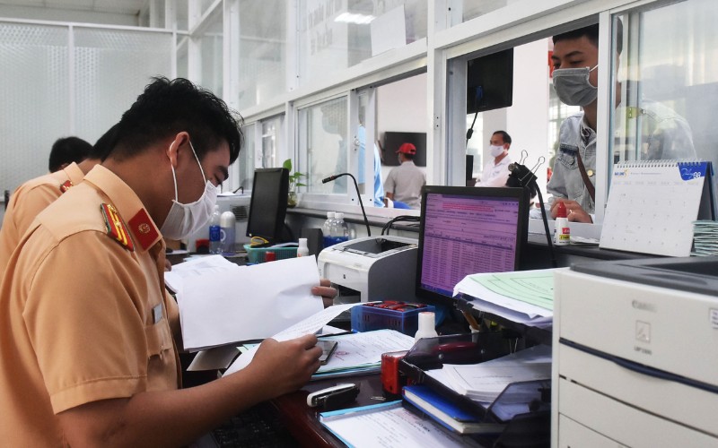 Mua xe máy mới mua thì sẽ được cấp biển số xe ngay khi tiếp nhận hồ sơ hợp lệ