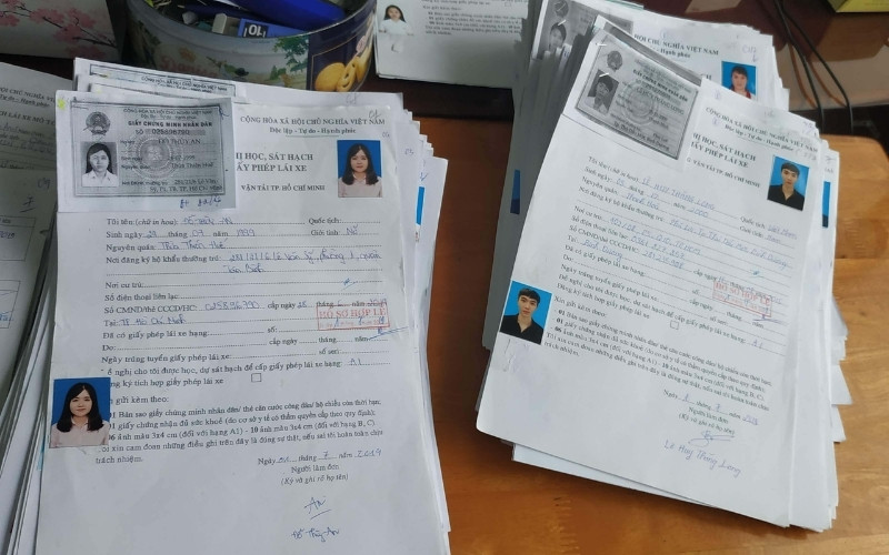 Tổng chi phí thi bằng lái xe A1 có thể giao động từ vài trăm nghìn đến cả triệu đồng