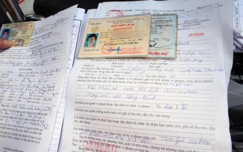 Tải app Tra cứu phạt nguội toàn quốc, điền đầy đủ thông tin và nhấn Tra cứu