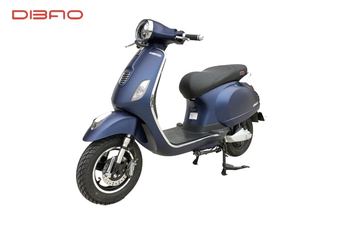 xe máy điện màu xanh