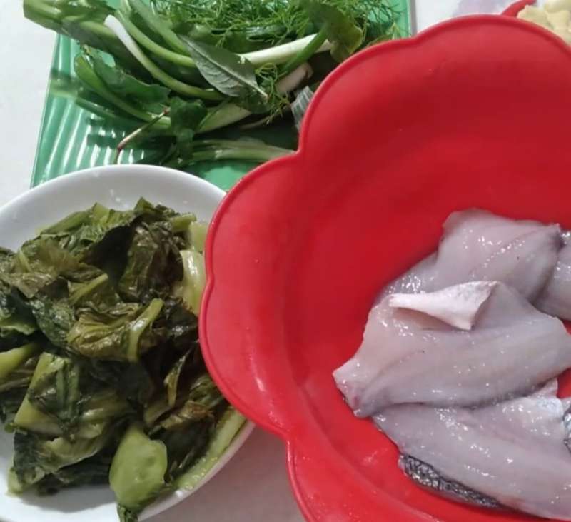 Nguyên liệu nấu canh cá dưa chua