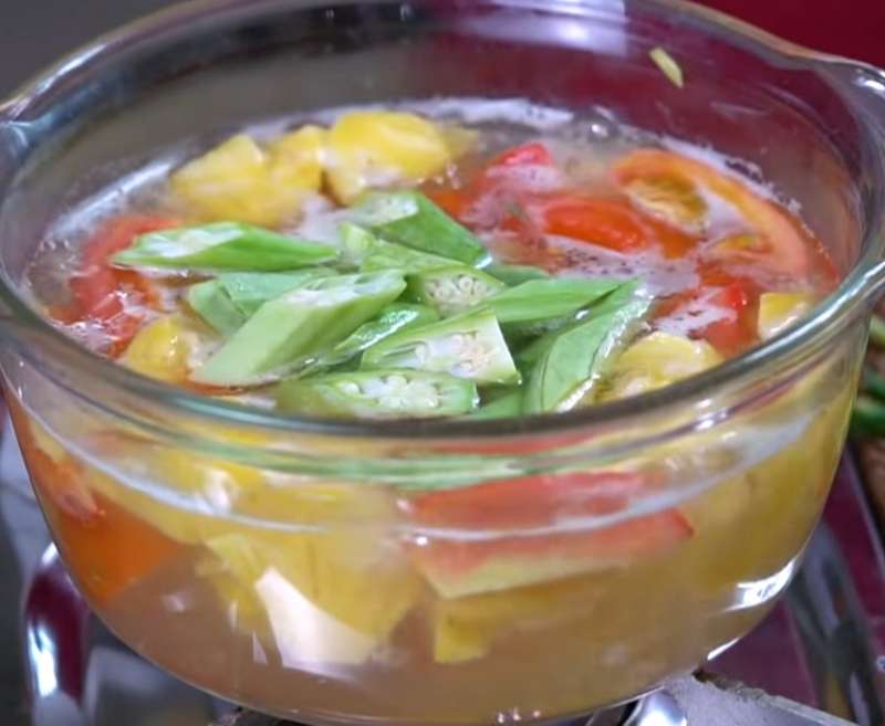 Nấu canh chua cá lóc