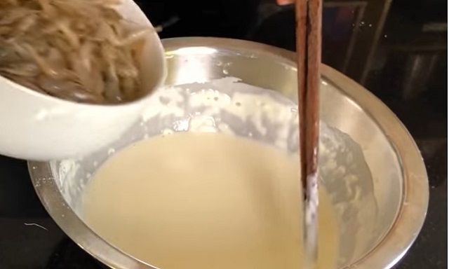 Cách làm tép chiên bột giòn rụm ăn cùng bánh tráng cực hấp dẫn