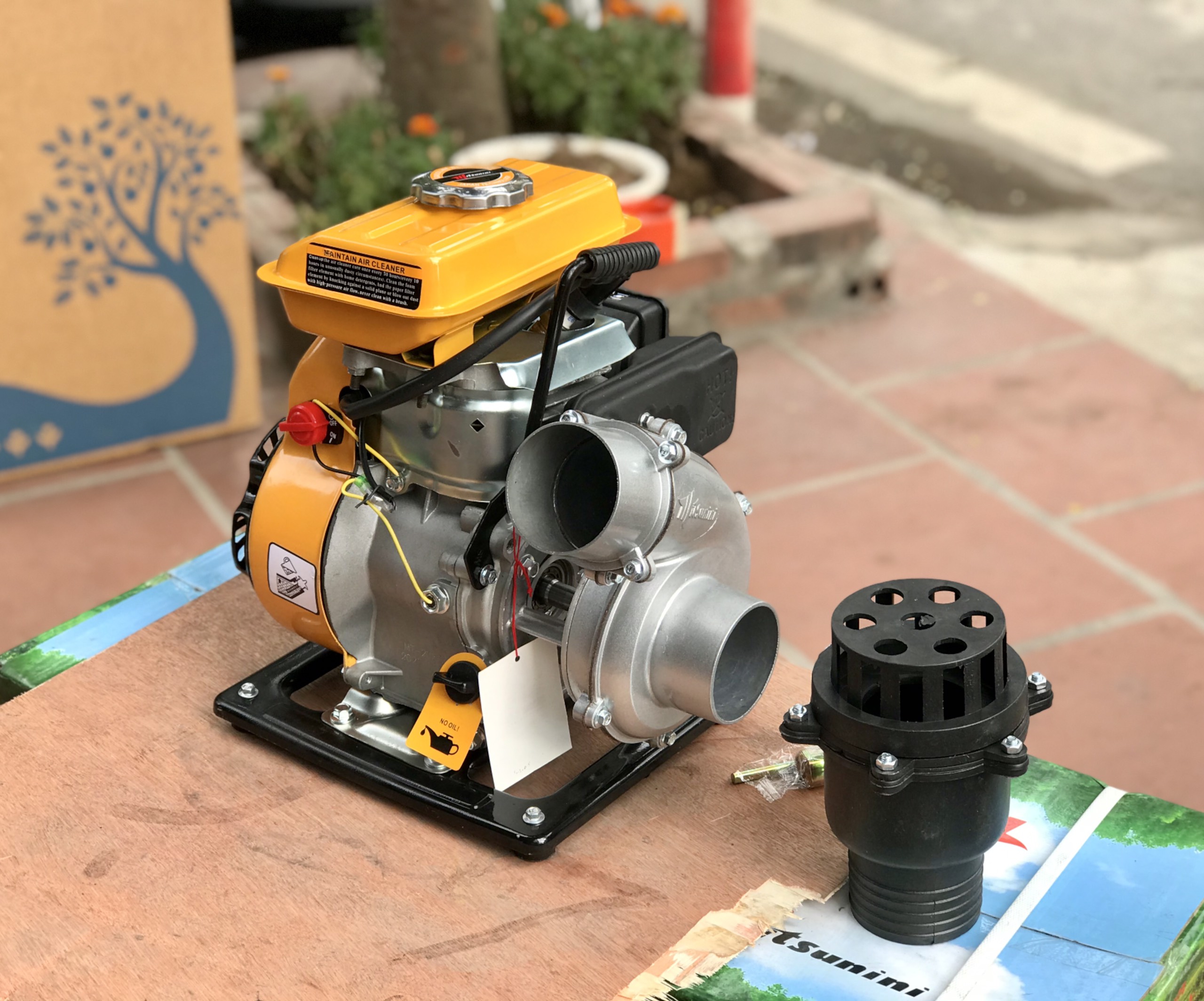 Máy Bơm Nước Chạy Xăng 1.9Hp Mitsunini MT-20XS 1