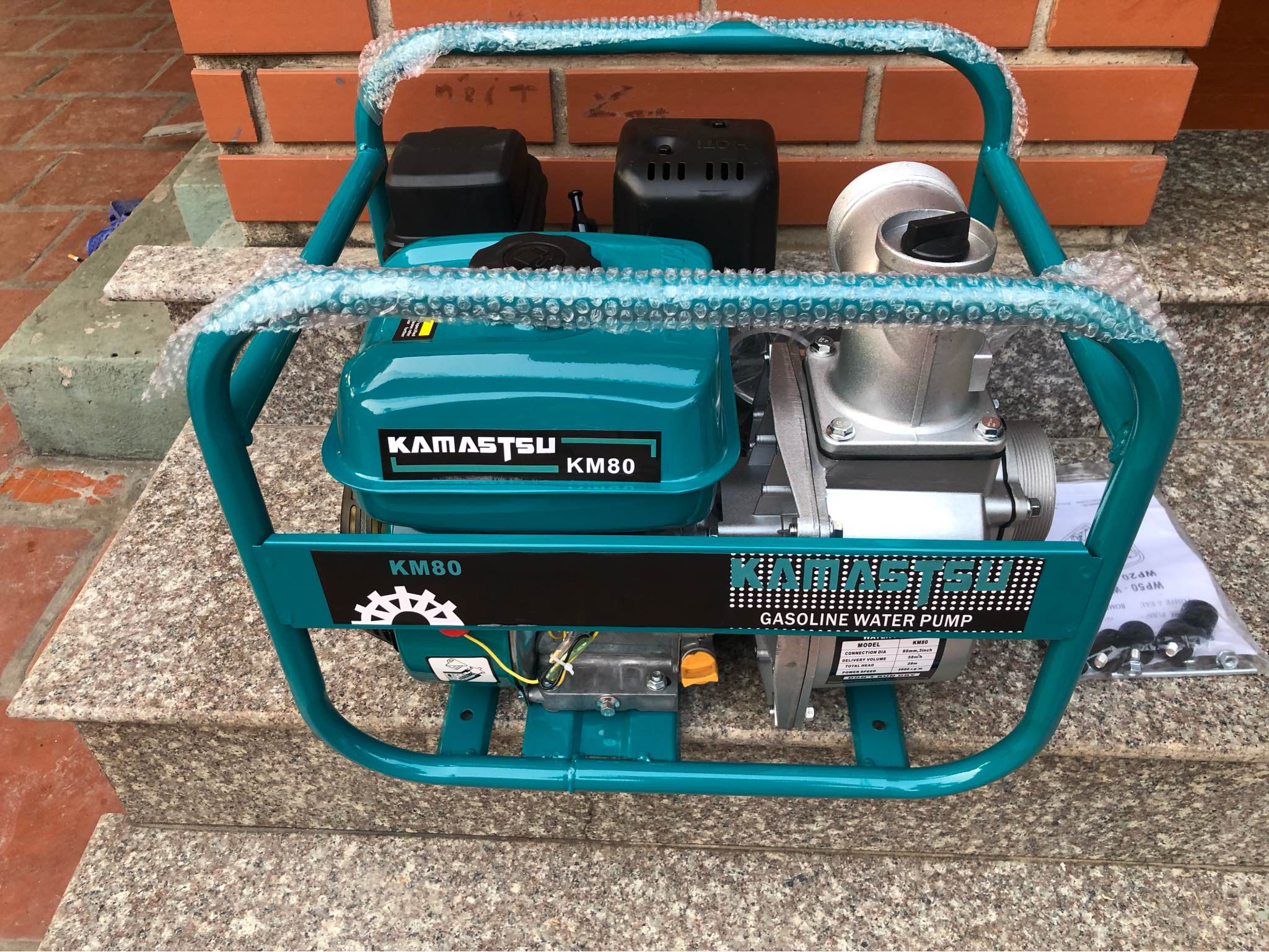 Máy Bơm Nước Chạy Xăng 6.5HP Kamastsu KM80