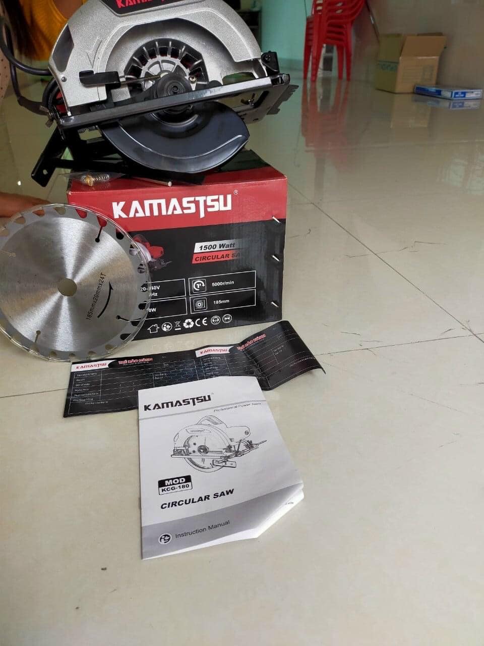 Máy Cưa Gỗ 1500W Kamastsu KCG-180