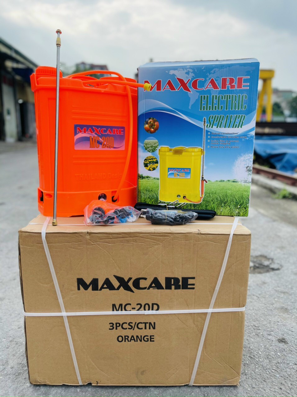 Bình Phun Xịt Chạy Điện Maxcare MC-20BD