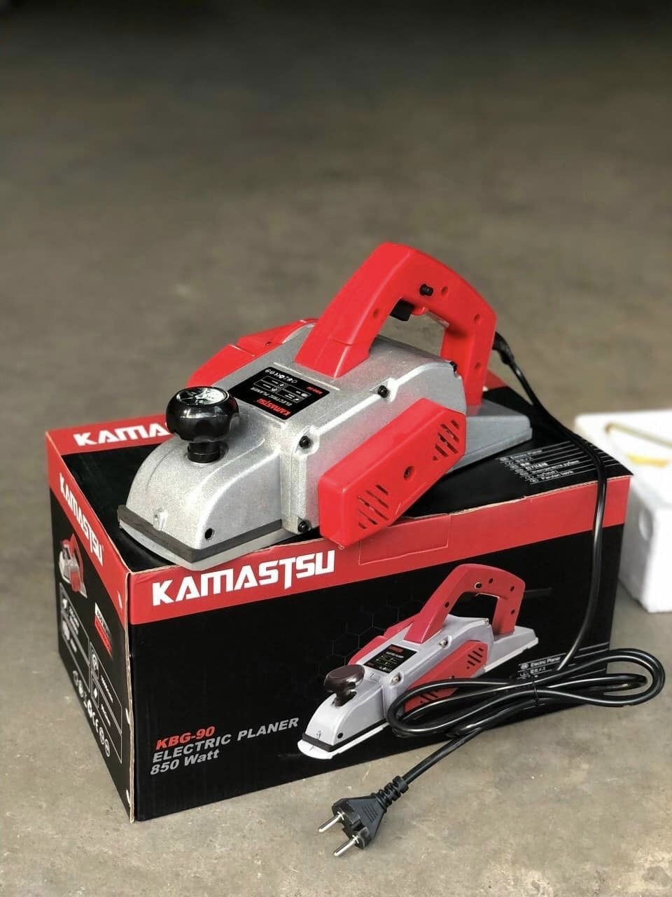 Máy Bào Gỗ 850W Kamastsu KBG-90