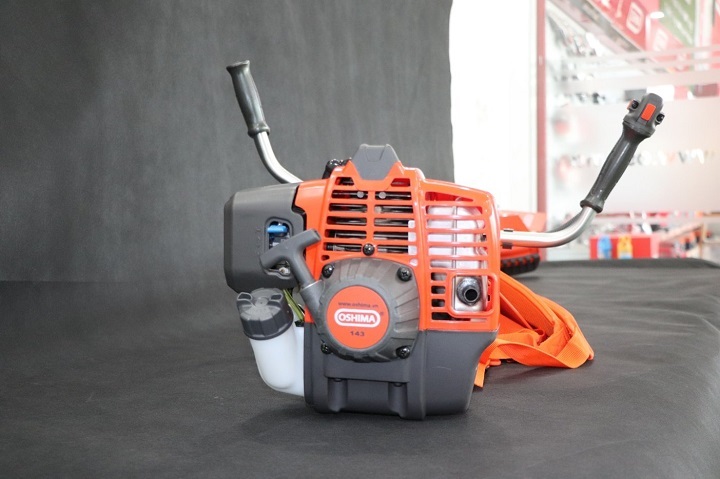 Máy Cắt Cỏ 2 Thì 1470W Oshima 143