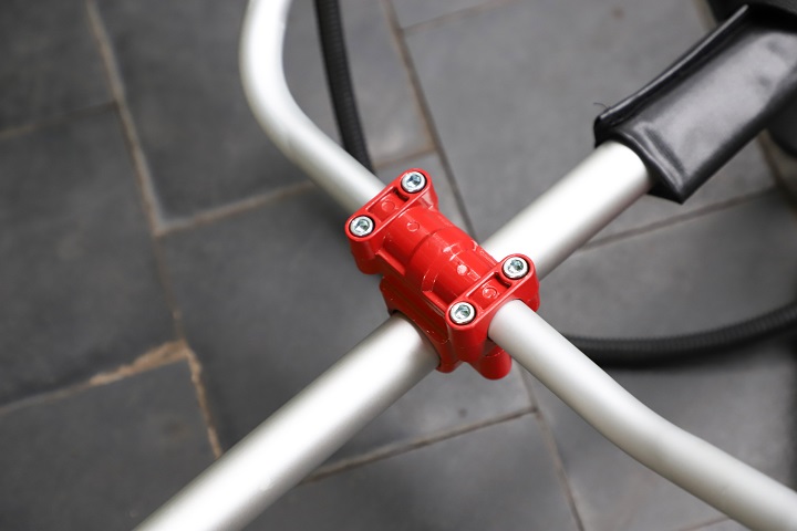 Máy Cắt Cỏ 2 Thì Oshima 411 Bạc 1450W