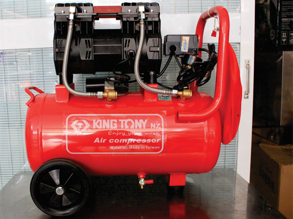 Máy Nén Khí Không Dầu 2.5HP – 35L Kingtony KI-35C-OF/1 4