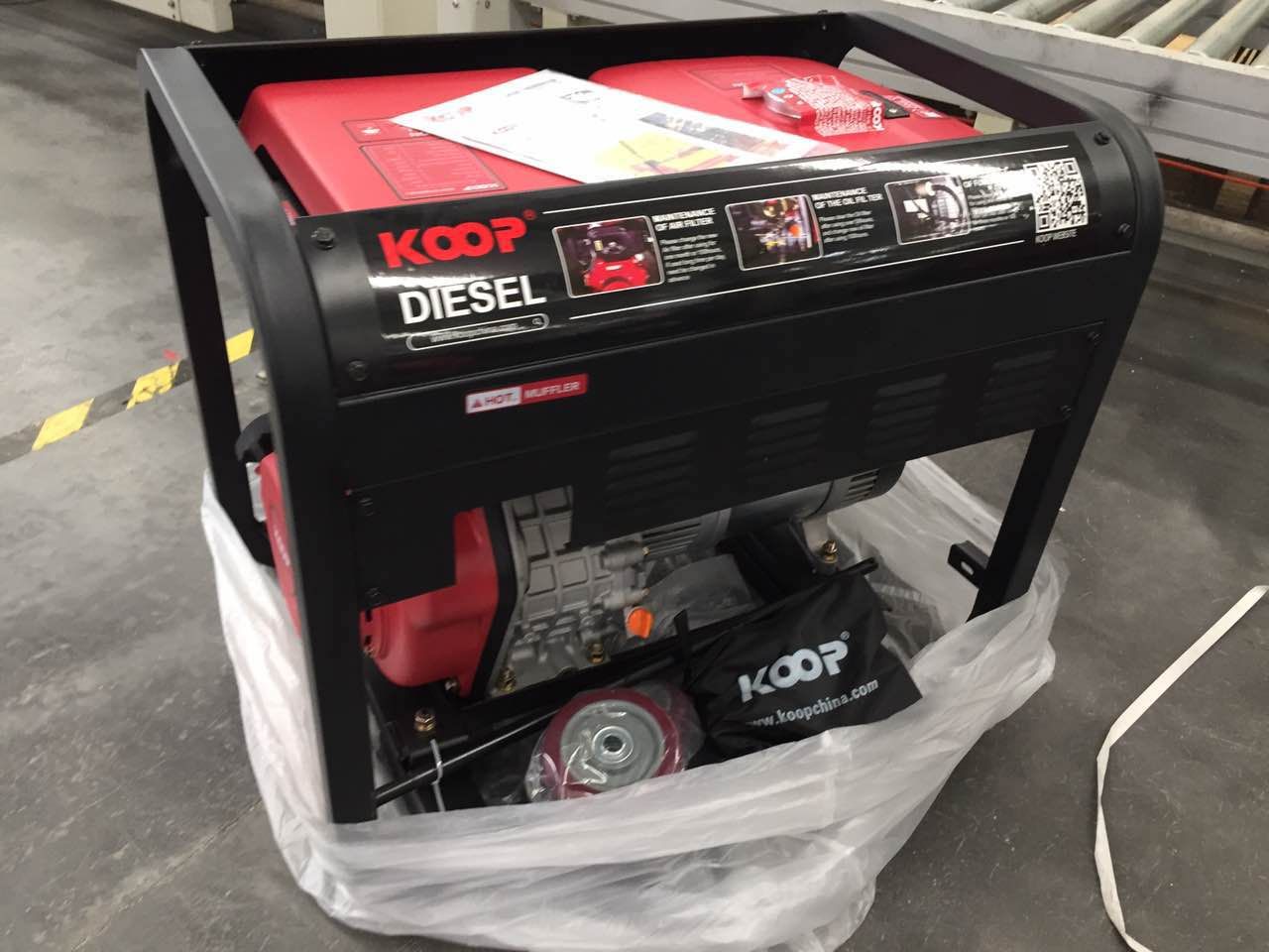 Máy Phát Điện Chạy Dầu 10Kw Koop KDF12000XE