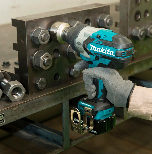 Máy Siết Bu Lông Dùng Pin Makita DTW1002Z