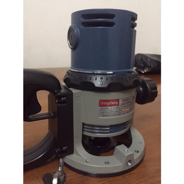 Máy Soi 1 Tay Dongcheng DMR05-12 1240W 3