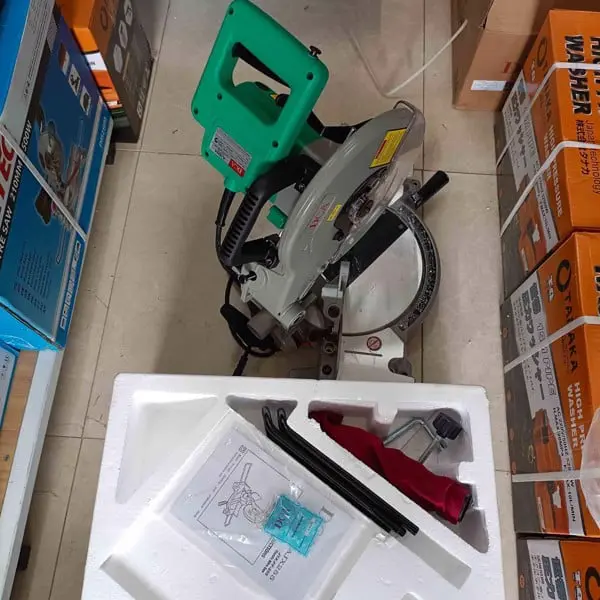 Máy Cắt Nhôm DCA 1650W AJX255