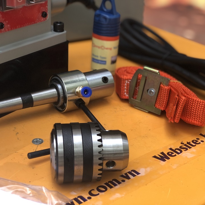 Máy Khoan Từ Dongcheng DJC23 1500W 6