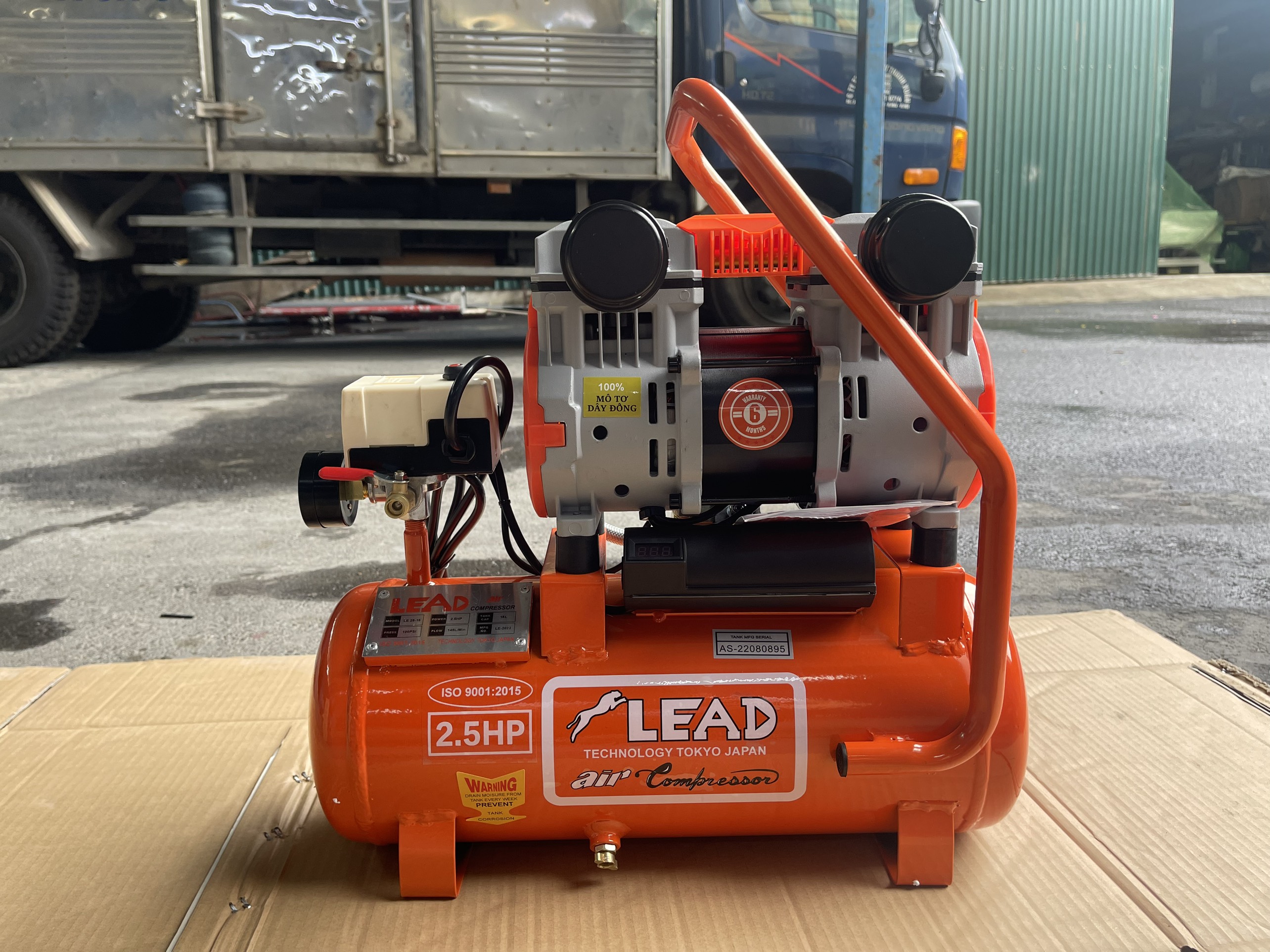 Máy Nén Khí Không Dầu Lead LE 25-15 2.5HP 15L