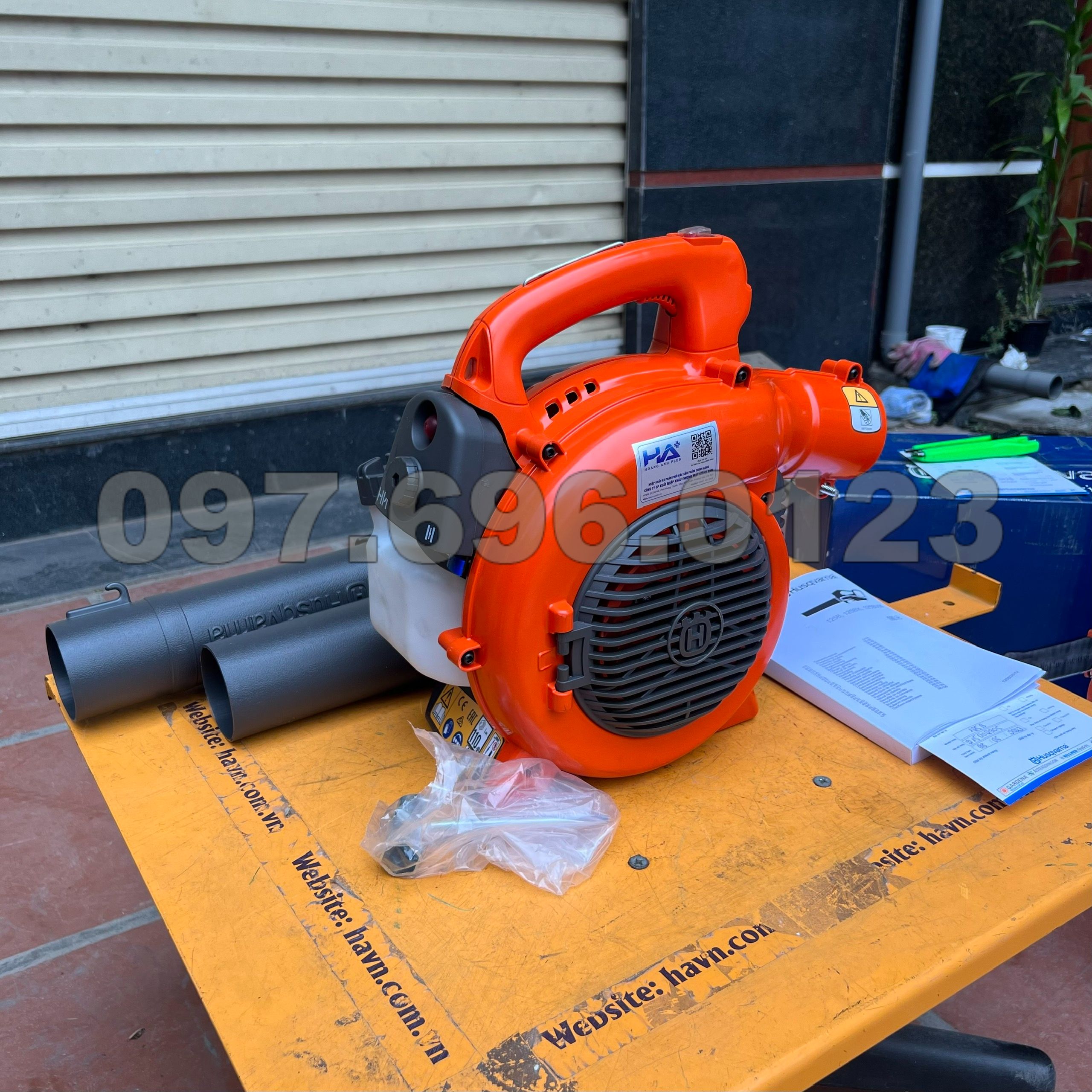 Máy Thổi Lá 800W Husqvarna 125B